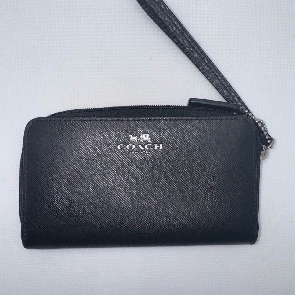 Coach Darcy Black Wristlet phone case wallet